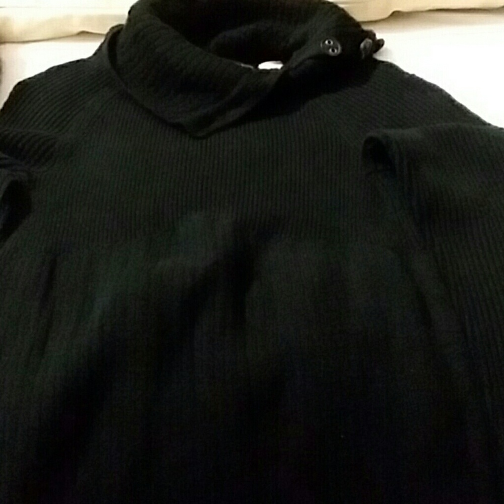 Sweater - Picture 2 of 4